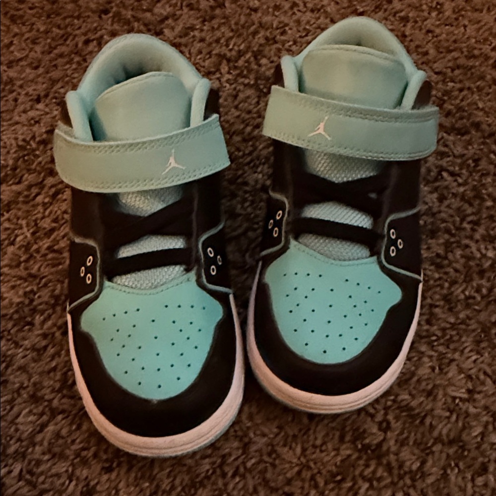 Jordan Kids' Sneakers in Black and Teal